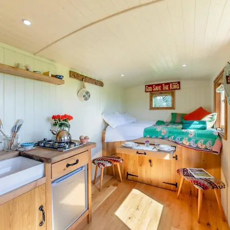 Dom wakacyjny Honeysuckle Hut *